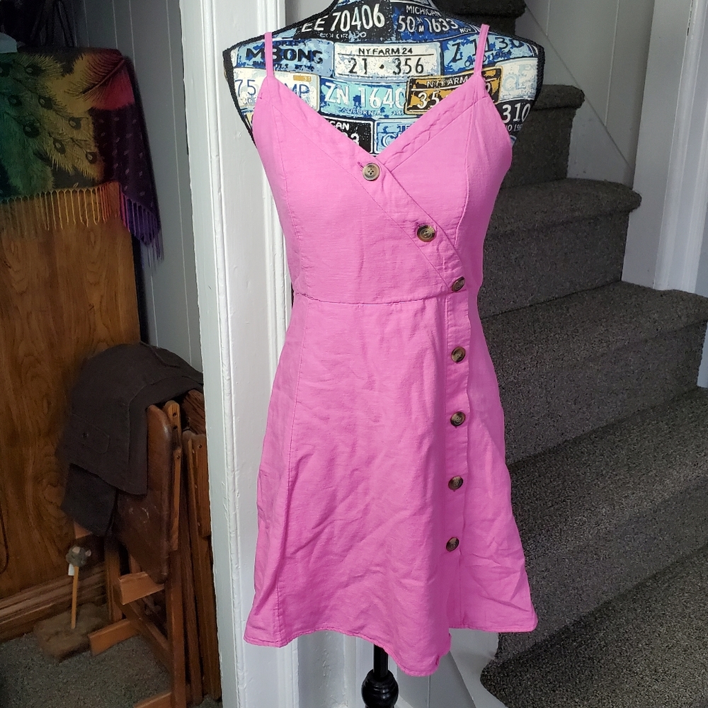 VINTAGE AMERICAN EAGLE ~ PINK LINED BUTTON UP DRESS!